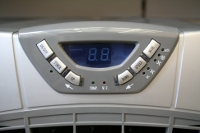 Panel sterowania klimatyzatora z ciekłokrystalicznym wyświetlaczem